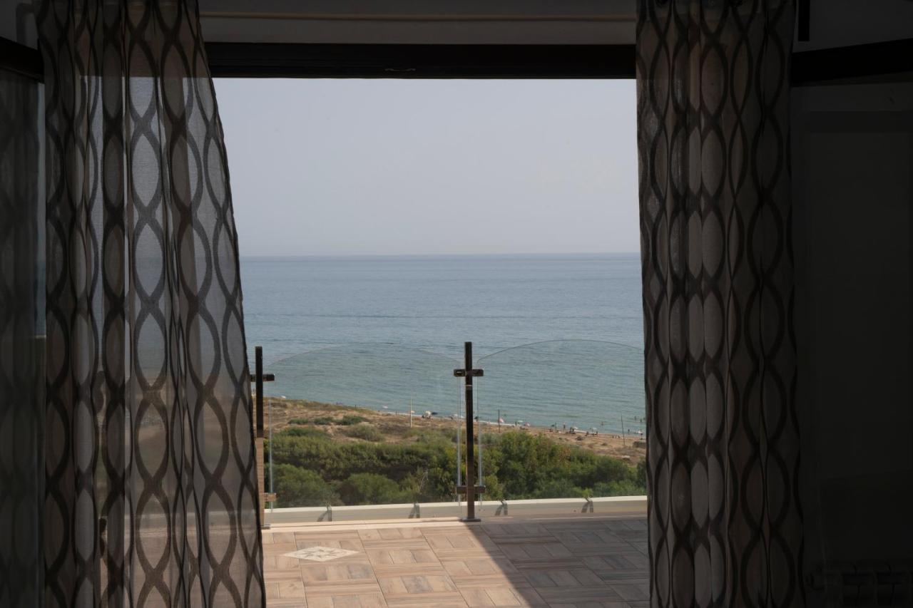 Lala Salama San Leone Buitenkant foto