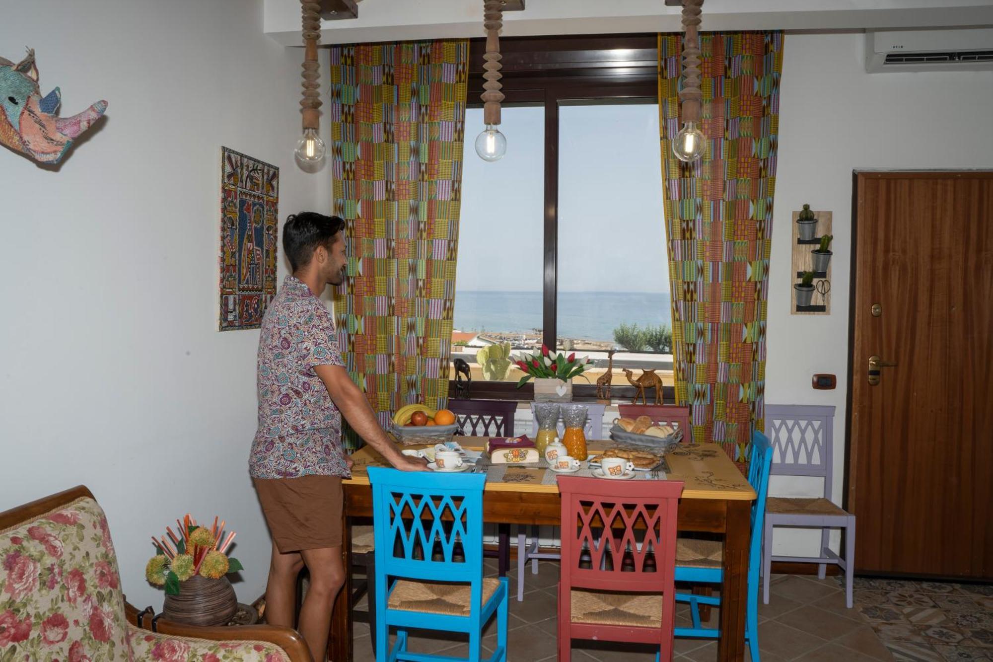 Lala Salama San Leone Buitenkant foto